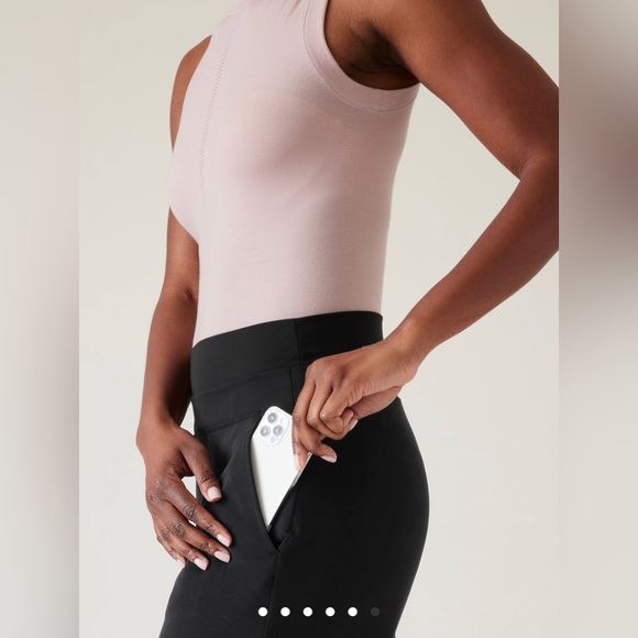 Athleta Seasoft Pant // Black #533653 - Picture 6 of 16